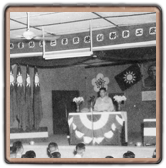 主持游擊政工幹部訓練班第二期結業典禮。(中製廠攝，1952)