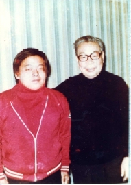 蕭獻澤先生與經國先生合影。